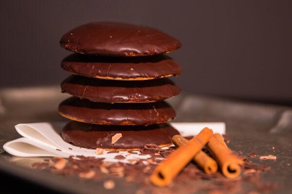 Elisenlebkuchen mit dunkler Schokolade – Bild 2