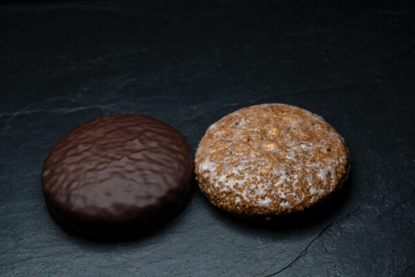 Elisenlebkuchen dunkle Schokolade & Zuckerglasur – Bild 4